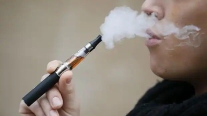  Health Ministry is closely monitoring websites and social media apps for advertising and selling e-cigarettes.
