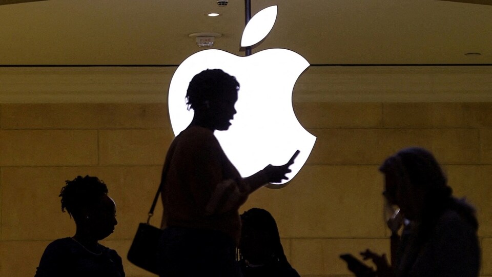 Spain hits Apple, Amazon for collusion in the sale of products.