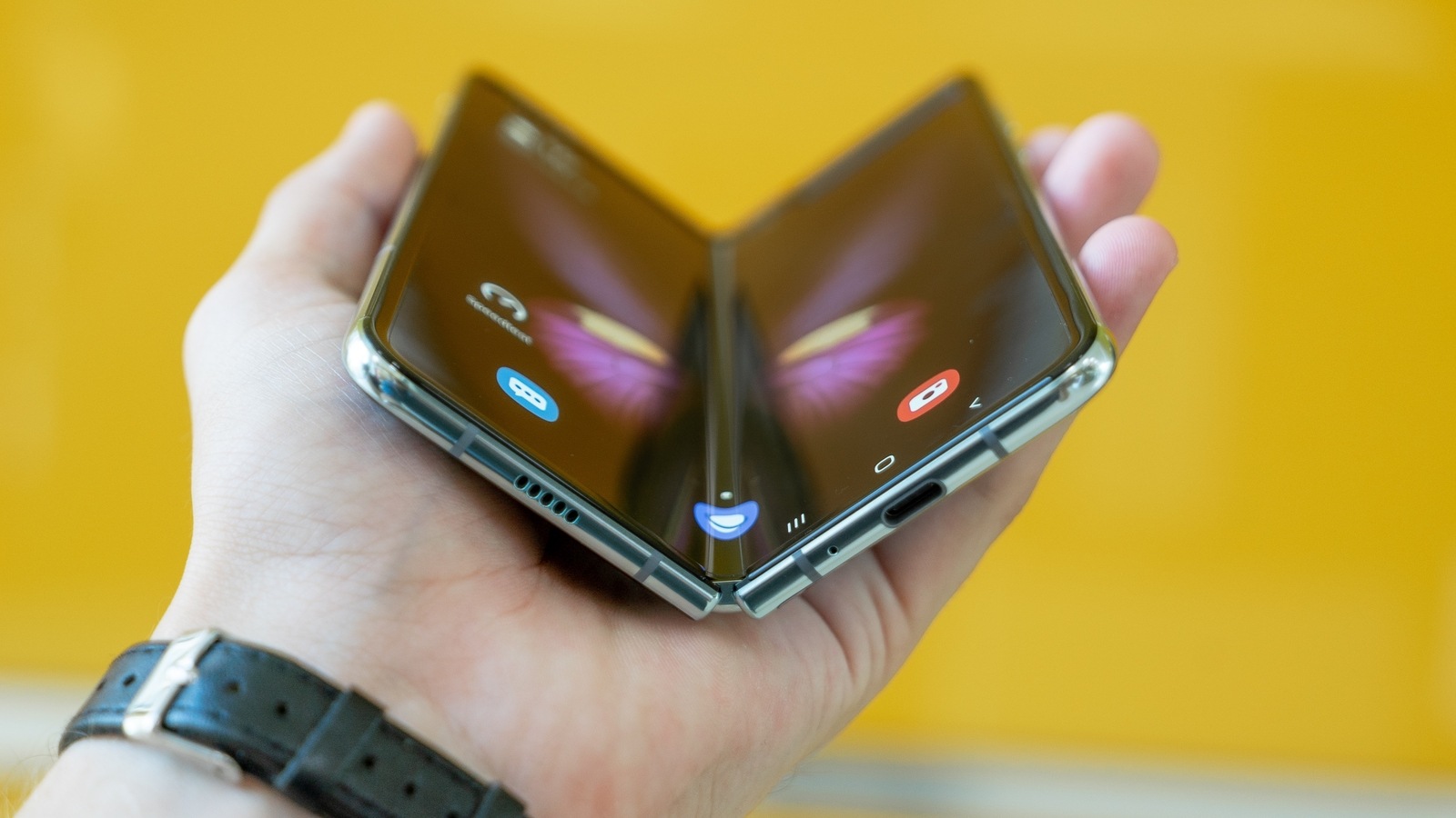 Первый Samsung Galaxy Fold: в преддверии мероприятия Galaxy Unpacked узнайте удивительную историю