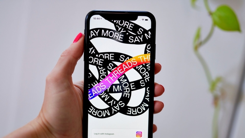 Instagram's Threads facing uphill battle against Twitter as daily active  users plummet by 70% - BusinessToday