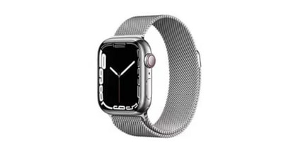 Apple Watch 7: This watch features a big screen of 41mm. It keeps you connected with your friends while keeping track of their health and fitness. It has a crack-resistant front with IP6X dust resistance and a swim-proof design.&nbsp;