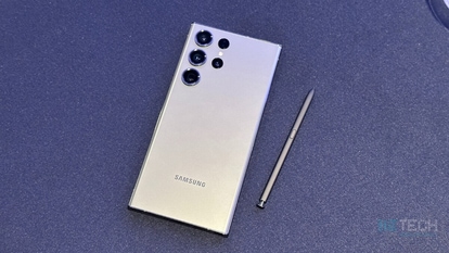 Samsung Gakaxy S23 Ultra with pen