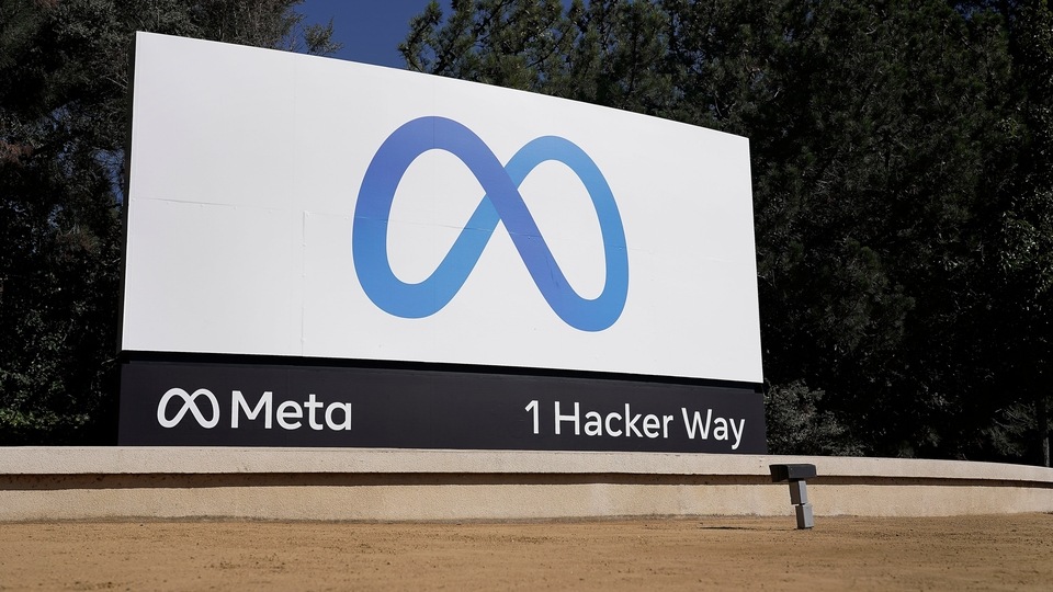 Meta executives are focusing on boosting retention on its new text-based app Threads, after the app lost more than half of its users in the weeks following its launch on July 5. Meta