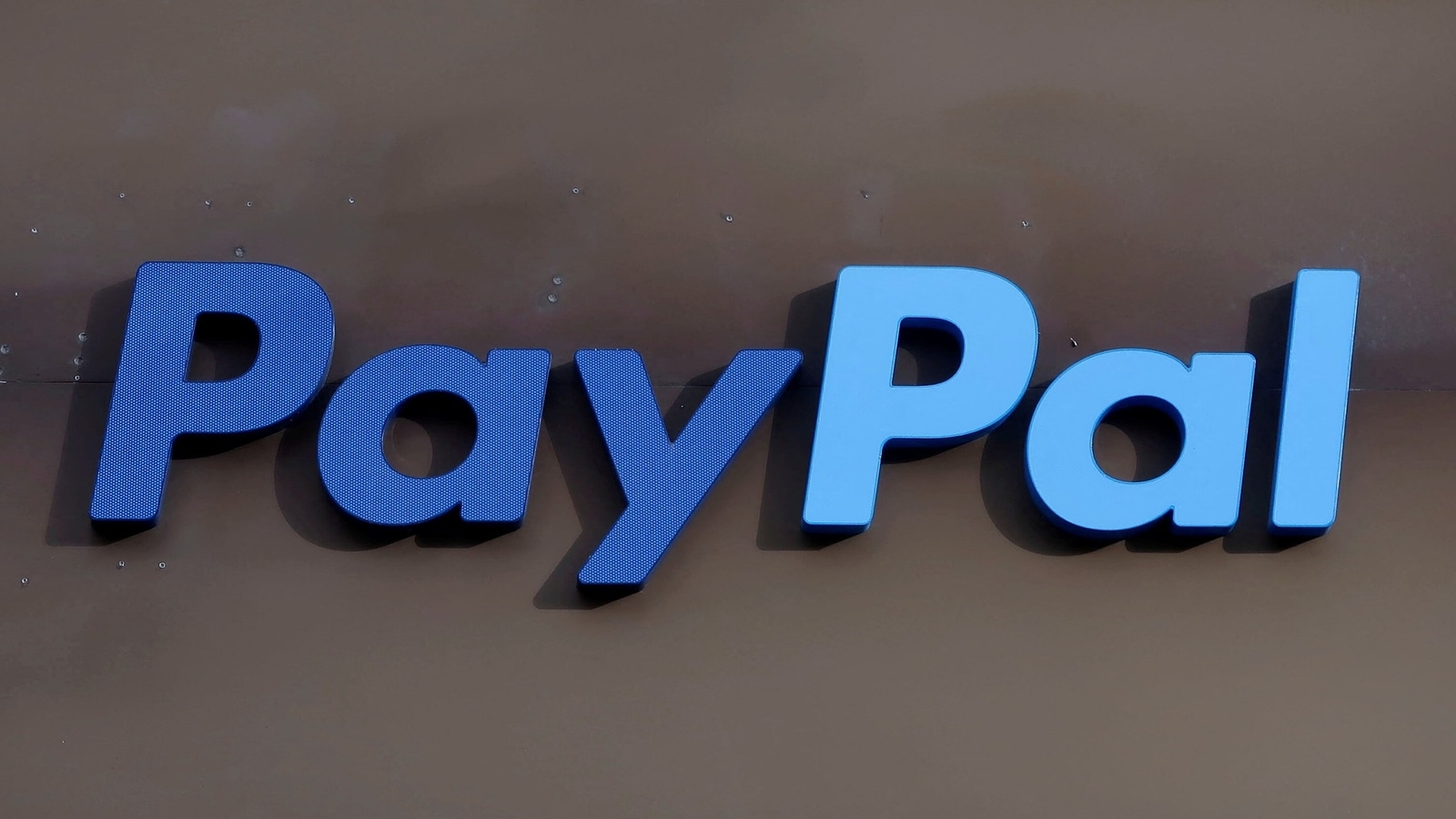 In latest crypto payments push, PayPal launches stablecoin