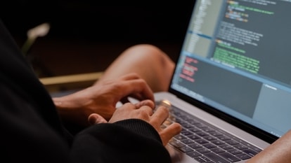 pexels-pavel-danilyuk-5496459