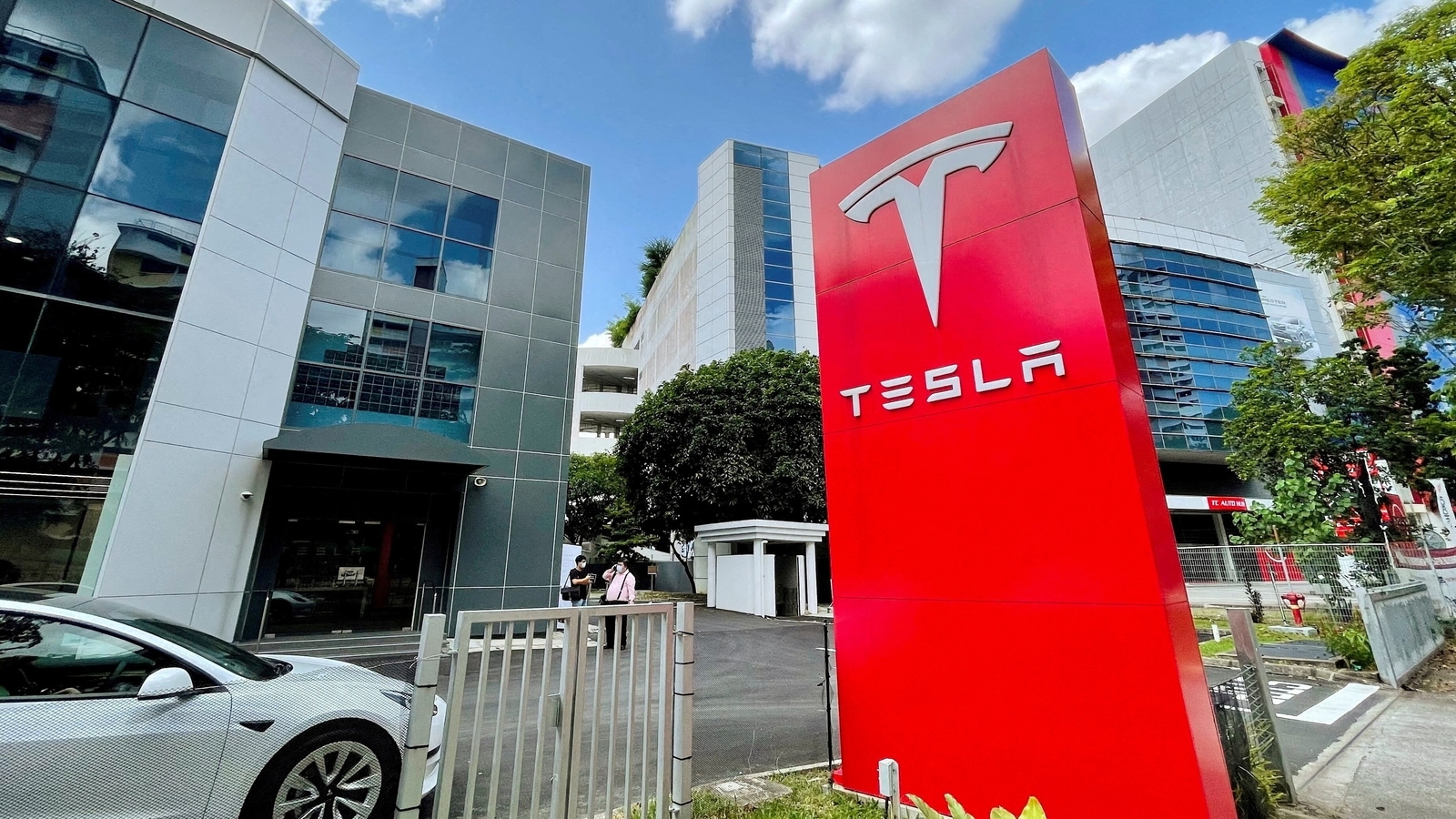 Tesla
