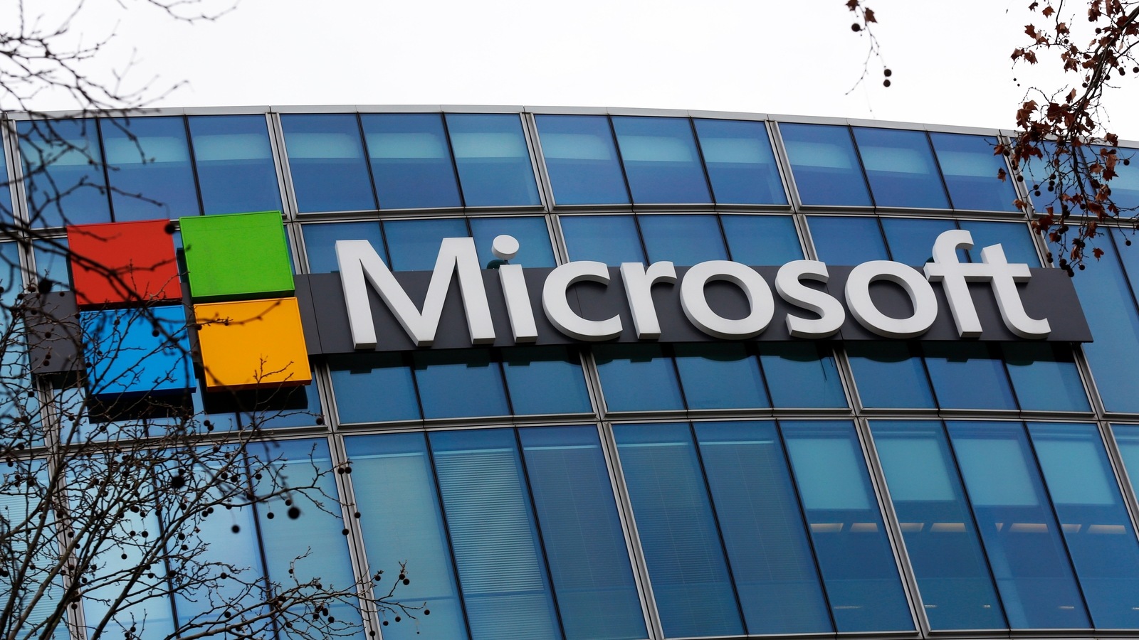 Microsoft, Activision give themselves three more months to close