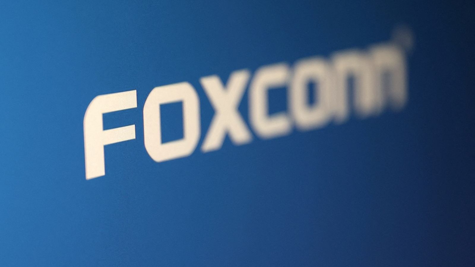 Foxconn Seeks to Work With STMicro to Construct India Chip Plant