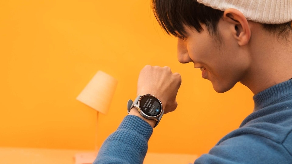 Xiaomi Watch 2 Pro is expected to feature a 1.43-inch AMOLED display. 