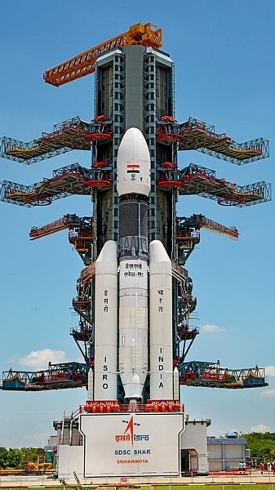 Yogi highlights UP connect in Chandrayaan-2 launch; praises mission  director, IIT-Kanpur | Technology
