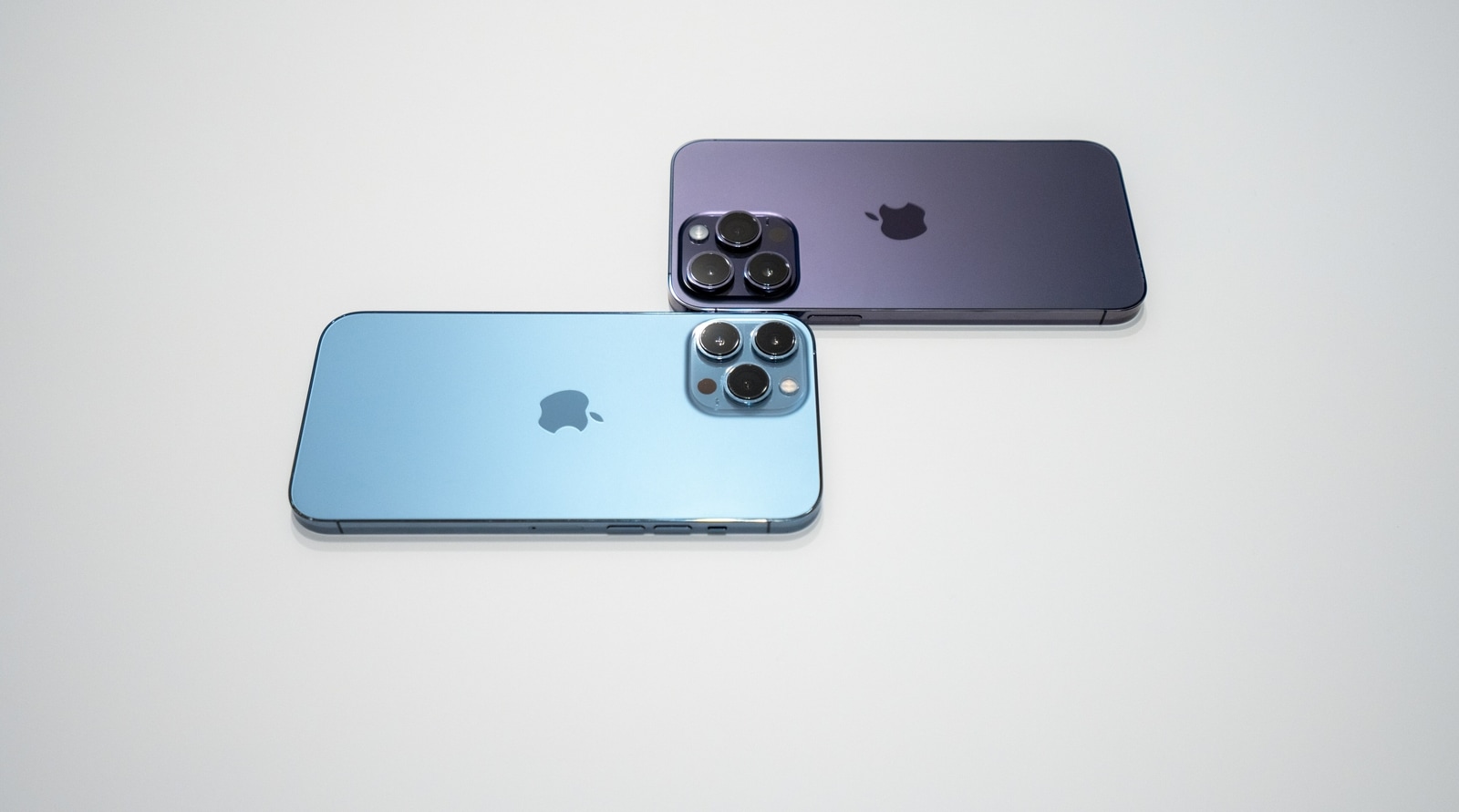 iPhone 15 Pro Models Again Rumored to See $100 Price Increase - MacRumors