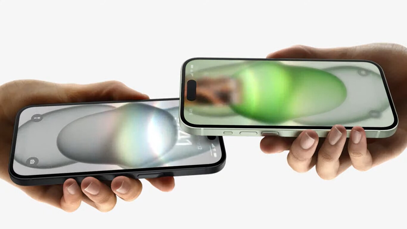 There's speculation about whether all iPhone 16 models will feature the A18 chipset. Apple has traditionally reserved its latest chipsets for the Pro models. Furthermore, rumors suggest that certain advanced AI features may be exclusive to the iPhone 16 Pro and iPhone 16 Pro Max, potentially leaving the iPhone 16 and iPhone 16 Plus with a less powerful chipset. iPhone 16