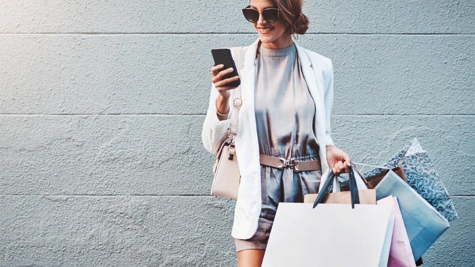 Enjoy Shopping for the Latest Gadgets with No Cost EMI Benefit