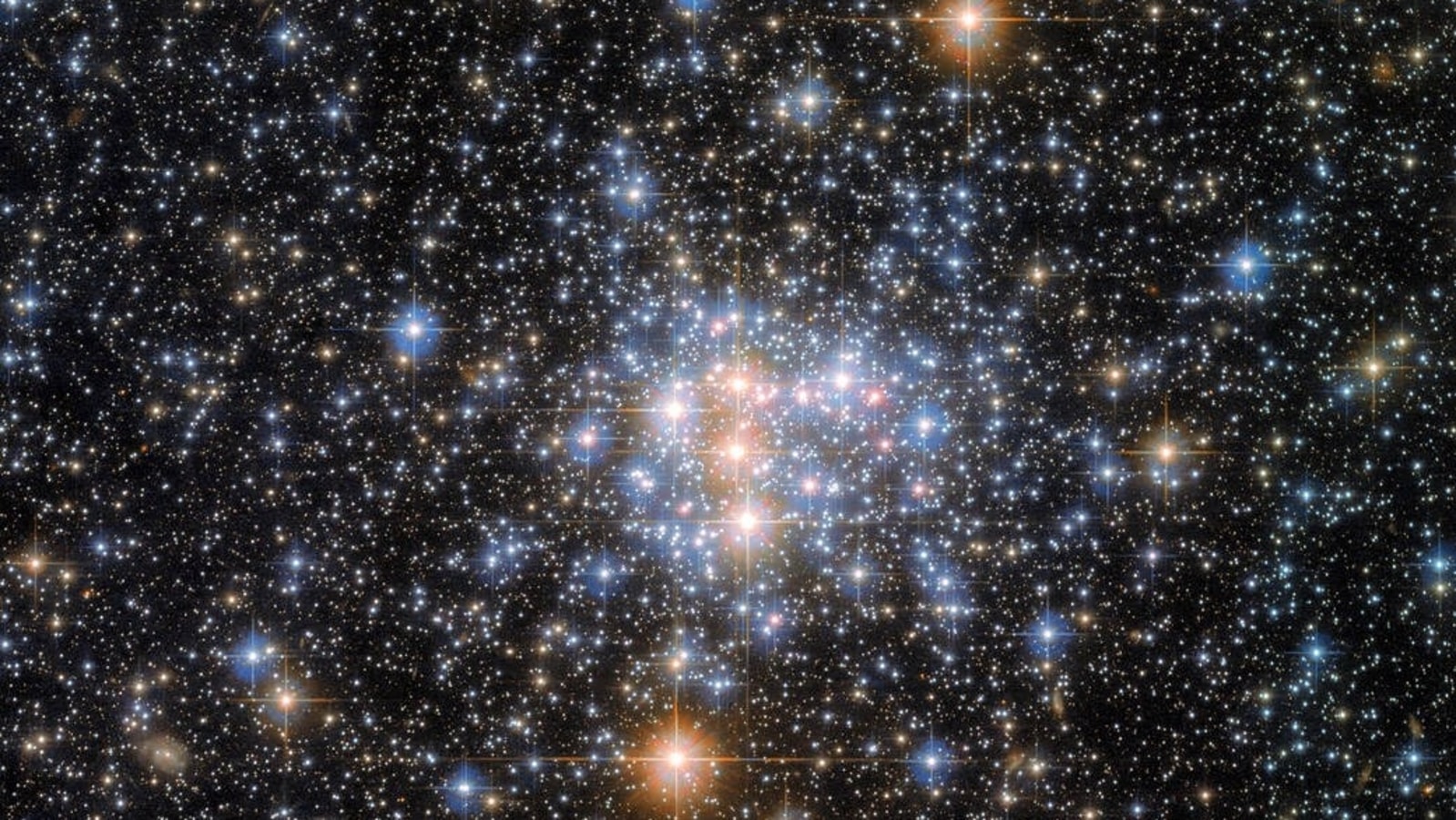 Le télescope spatial Hubble de la NASA capture un puissant jet stellaire dans sa forme la plus spectaculaire