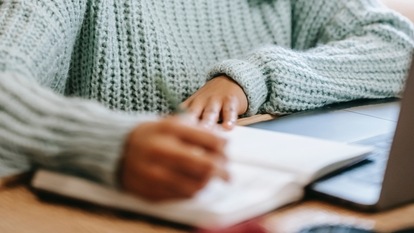 pexels-liza-summer-6347916