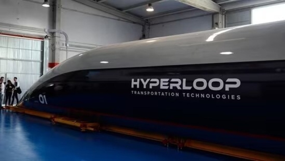 Hyperloop train
