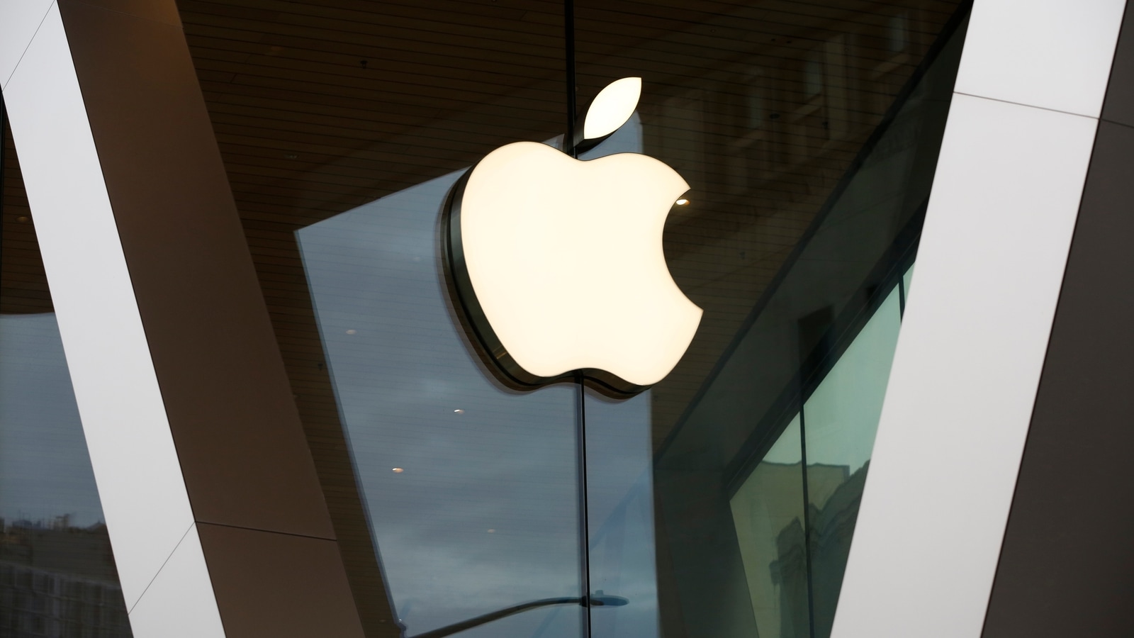 Apple's Department of Justice case is now settled! Apple's Department of Justice case is now settled!