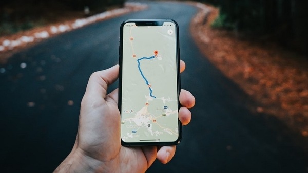 https://www.mobilemasala.com/tech-gadgets/Google-Maps-introduces-AI-powered-features-in-India-Lens-in-Maps-Address-Descriptors-and-more-i169820