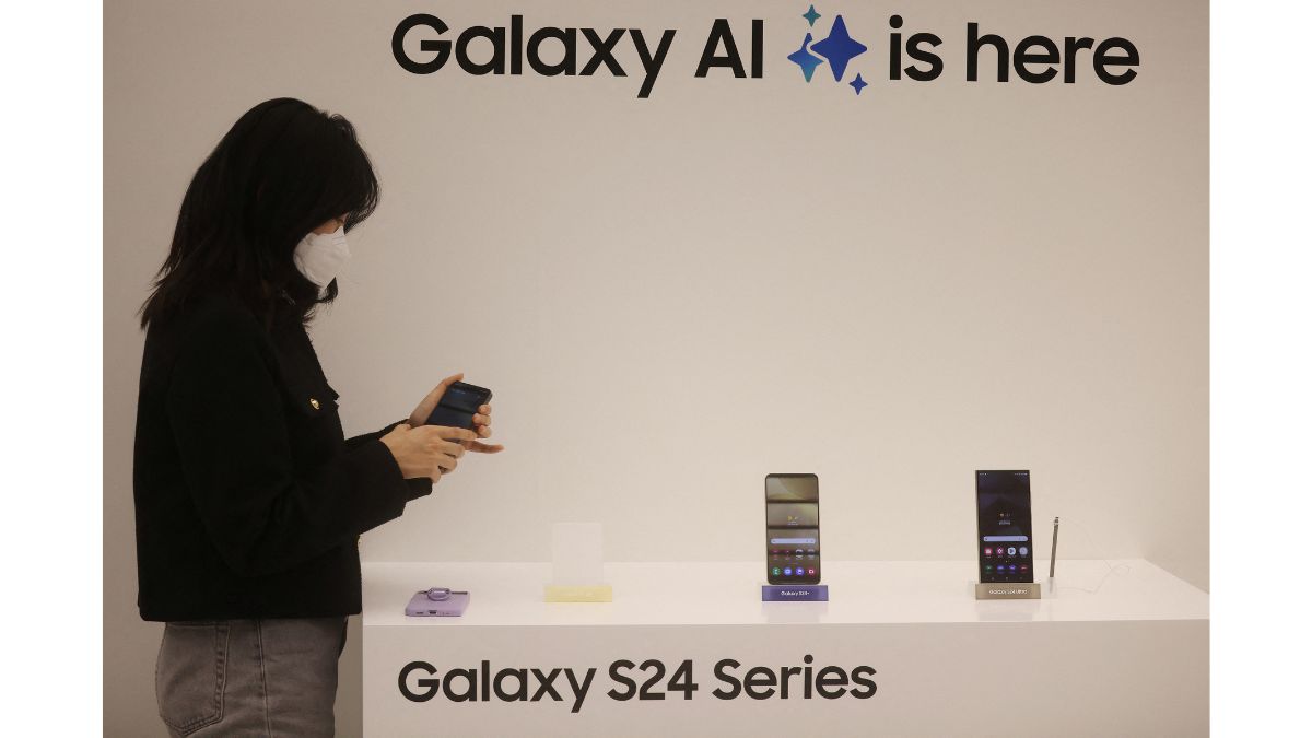 1. Samsung's latest premium smartphones, the Samsung Galaxy S24 series have been unveiled on Wednesday and they aim to challenge Apple iPhone's dominance by offering advanced AI features, including real-time two-way voice translation during phone calls in 13 languages. Samsung Galaxy S24