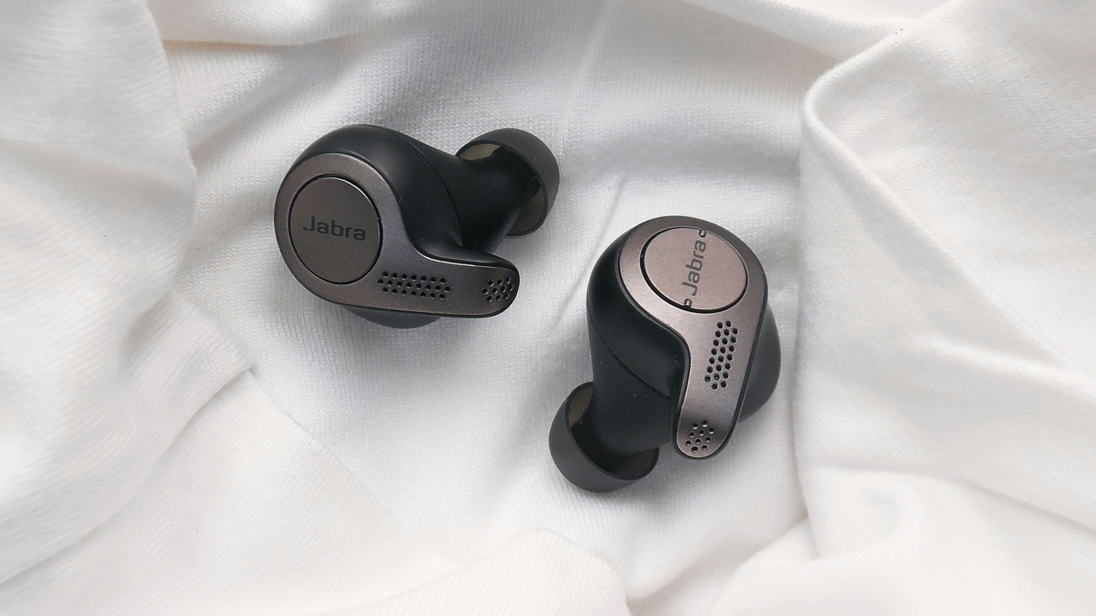 best 5 earbuds under 2000