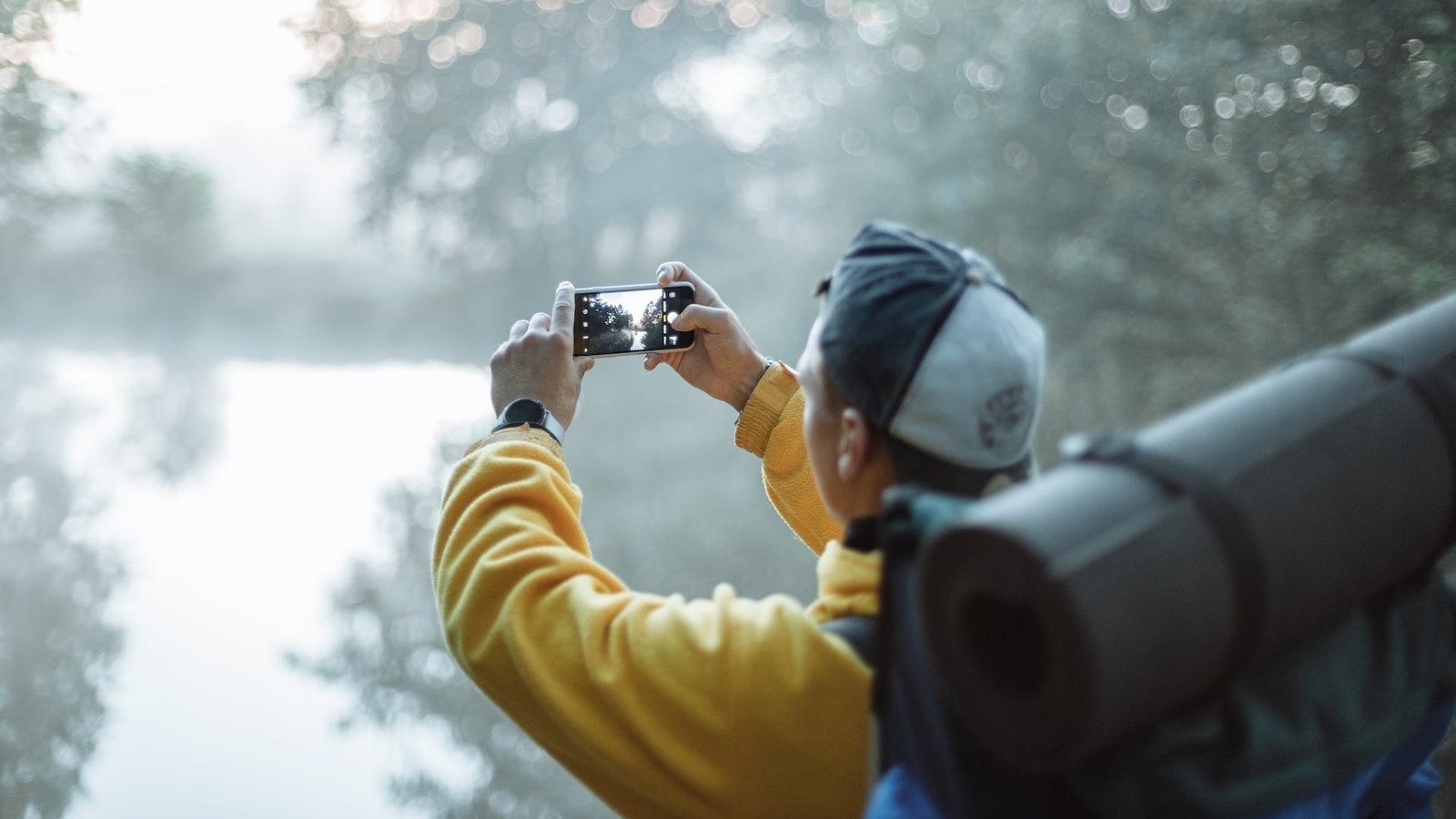 Samsung, Motorola to OnePlus, pick the best camera phone this Valentine?s Day for your loved one