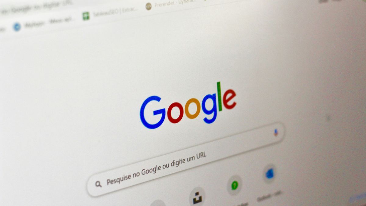1. Account Setup:If you want to know Google Gemini AI, begin by creating or logging into your Google account on the Gemini website, gemini.google.com, to access its features. Account Setup