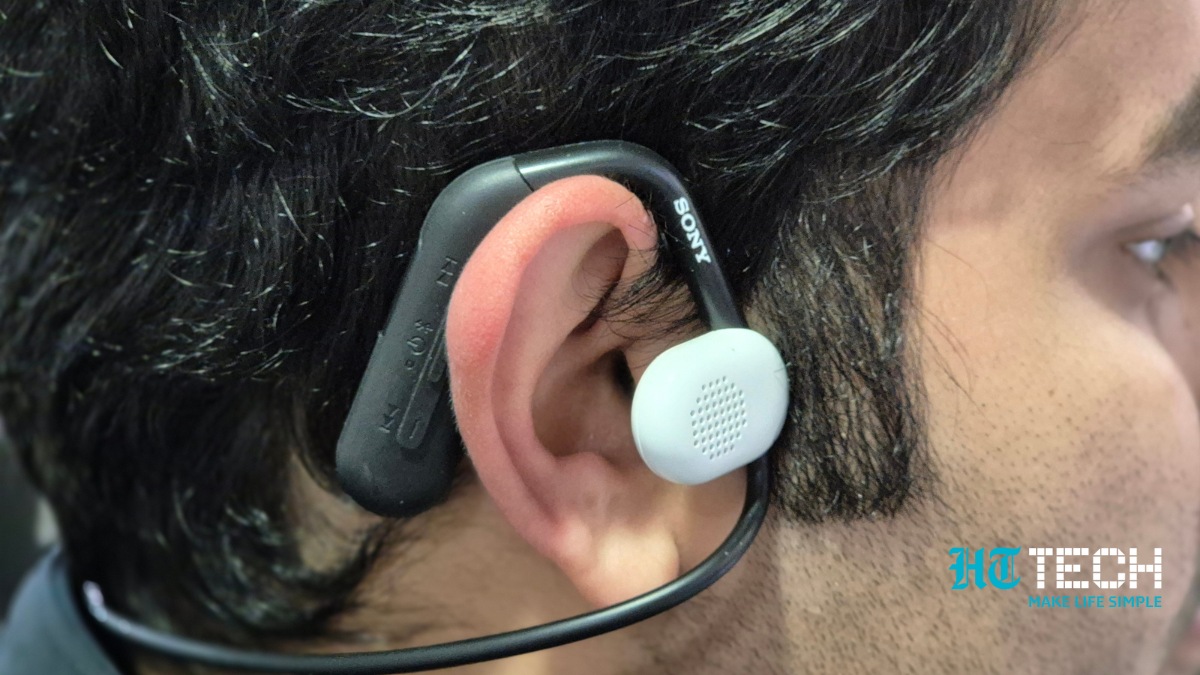 The Sony Float Run are open-ear headphones with a silicon neckband. Sony Float Run review