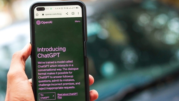 https://www.mobilemasala.com/tech-gadgets/OpenAI-rolls-out-ChatGPT-widget-for-Android-smartphones-Now-get-quicker-access-from-the-home-screen-i218379