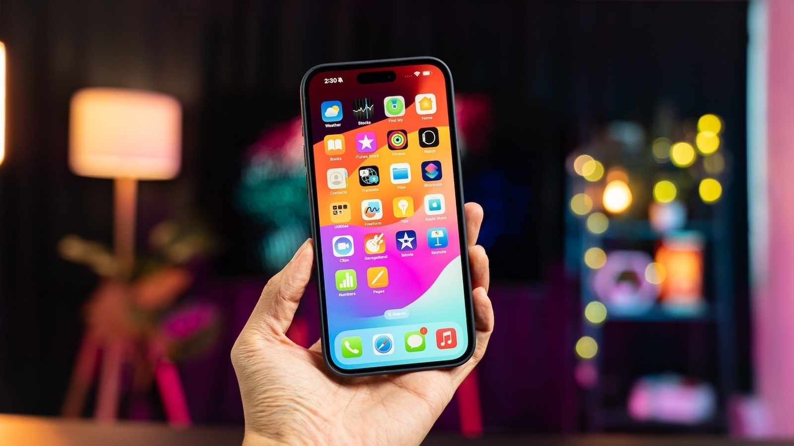 Apple is preparing to include Always-On Display technology in the iPhone 17 variants. iPhone 15 Pro Max