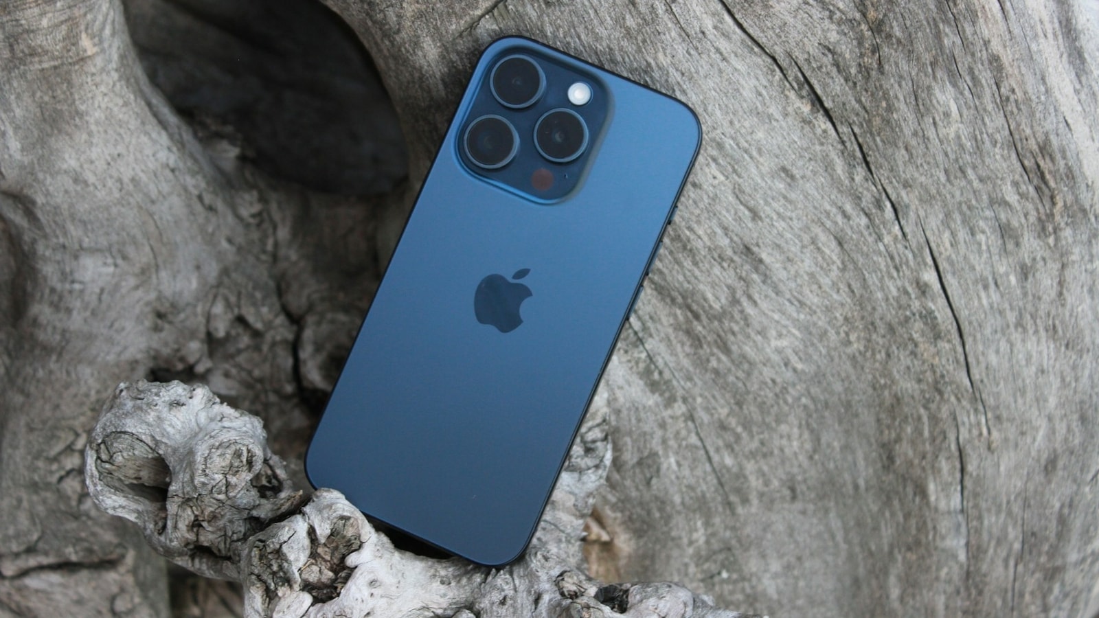 Leaked iPhone 16 Pro schematics reveal exciting design changes, promising a sleeker, feature-packed successor to iPhone 15 Pro. iPhone 16 Pro