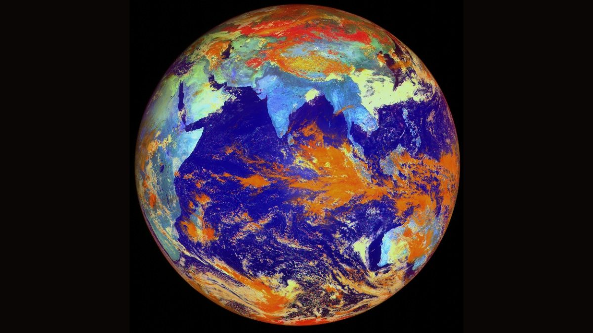 Indian Space Research Organisation (ISRO) has shared stunning images of Earth that were captured by the INSAT-3D satellite. The images were the first set of data shared by the satellite with the Indian space agency. The images of Earth showcase the different atmospheric behaviour and all this data could help researchers gain insight into the ongoing changes that are going on in quick time. INSAT-3D