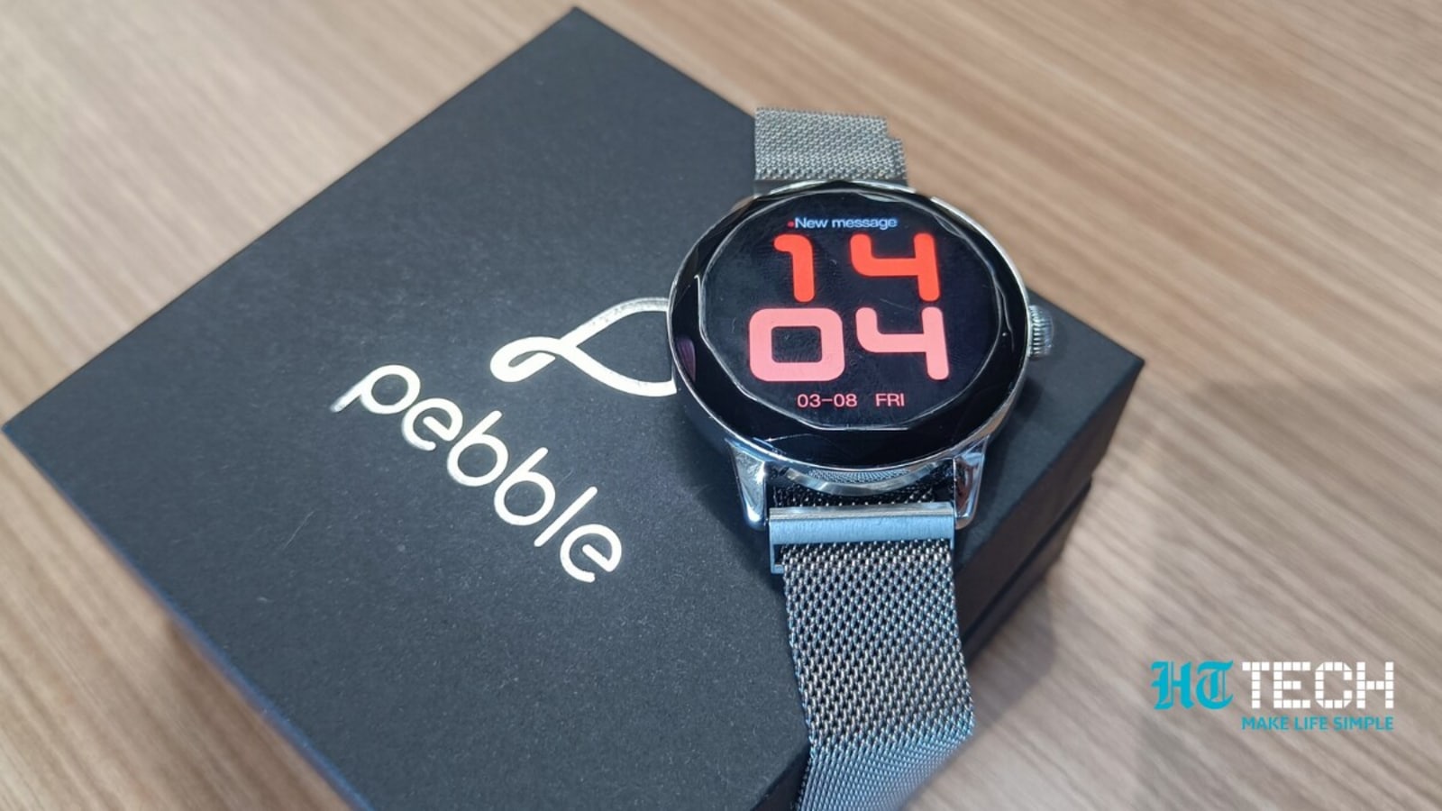 Pebble Reveals New Round Smartwatch
