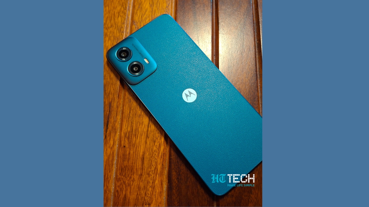 The Moto G34 is backed by a 5000mAh battery. Moto G34