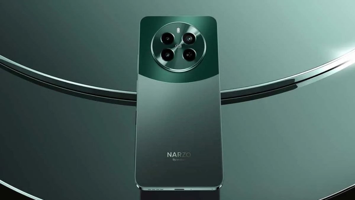 Realme Narzo 70 Pro 5G Debut: Realme has launched its latest mid-range smartphone, the Narzo 70 Pro 5G, in India. Powered by the MediaTek Dimensity 7050 chipset, it offers impressive camera capabilities and performance, setting new standards in its price segment. Realme Narzo 70 Pro 5G