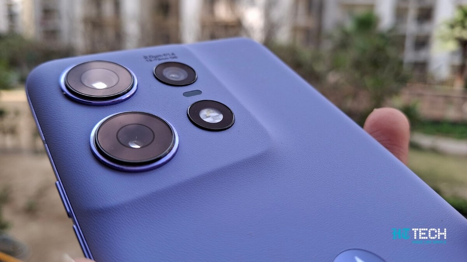 The smartphone comes with an AI-powered ProGrade camera.
