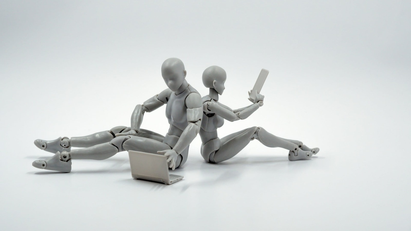 Are robots really stealing jobs? Amazon executive dispels myths surrounding AI and employment impact. artificial intelligence