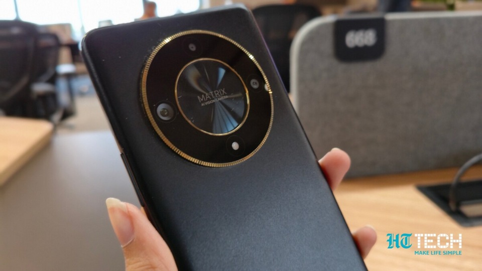 Honor X9b features a 108MP main camera sensor.