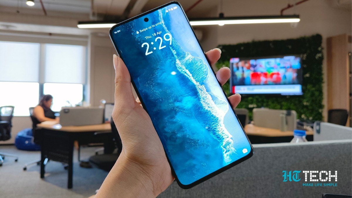 The Honor X9b features a 6.78-inch AMOLED screen with 1.5k resolution and up to 120Hz refresh rate Honor X9b review
