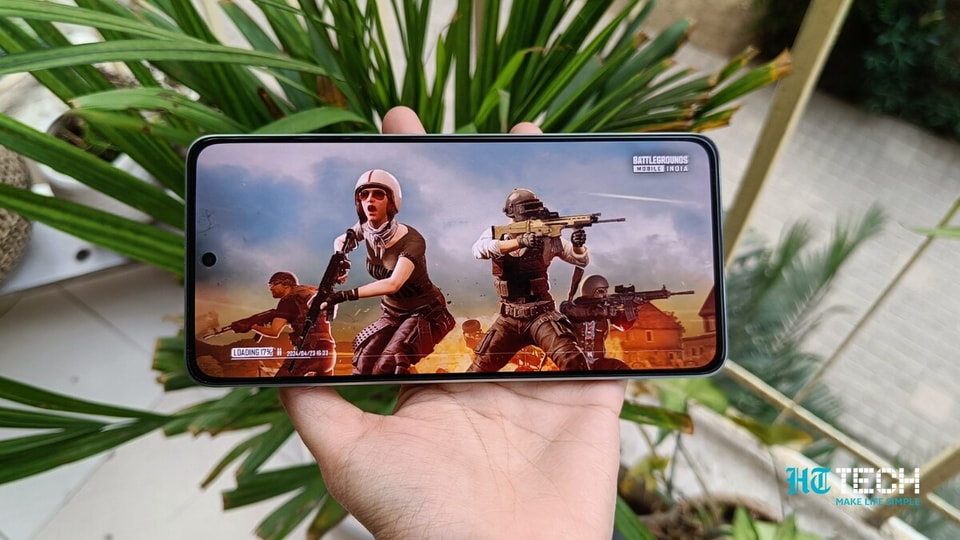 The OnePlus Nord CE 4 is powered by the Snapdragon 7 Gen 3 SoC.