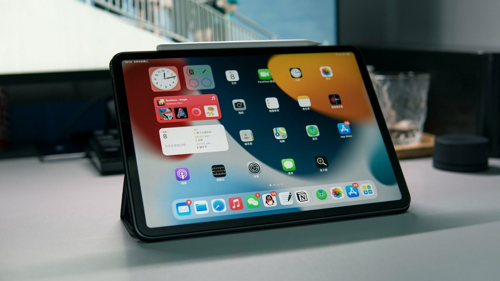 Upcoming iPad Pro may get ?best-in-class? OLED displays, suggests leak - all the details