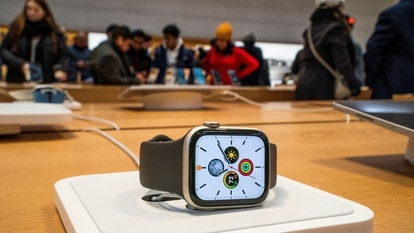 India's wearable market grows 2.1 percent in Q1 2024 amid smartwatch decline: IDC report