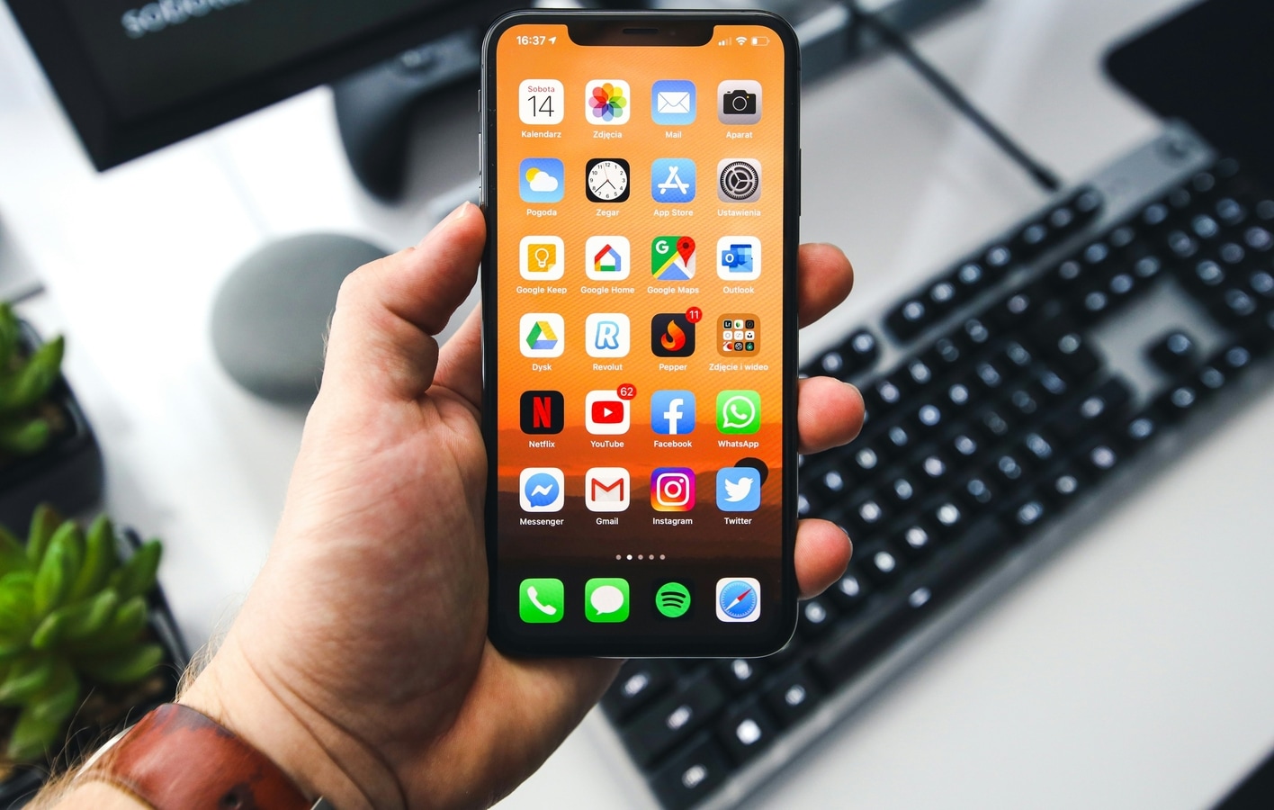 iPhone 16 Pro models may feature thinnest bezels- Know what's expected