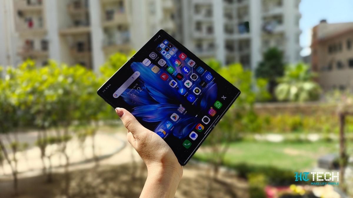 The Vivo X Fold 3 Pro has the biggest display in the foldable display. Vivo X Fold 3 Pro