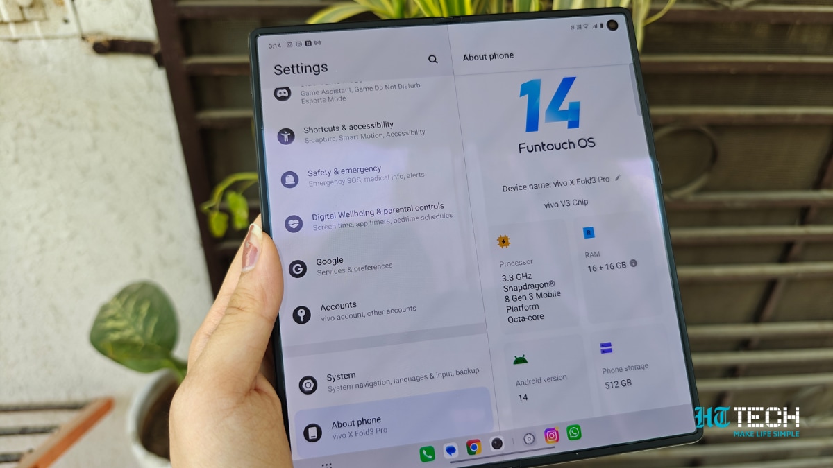 It's the first foldable smartphone with Snapdragon 8 Gen 3 chipset. Vivo X Fold 3 Pro Review