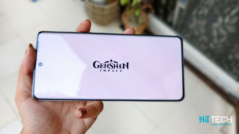 Realme GT 6 offers up to 16GB of LPDDR5X RAM and up to 512GB of UFS4.0 storage.