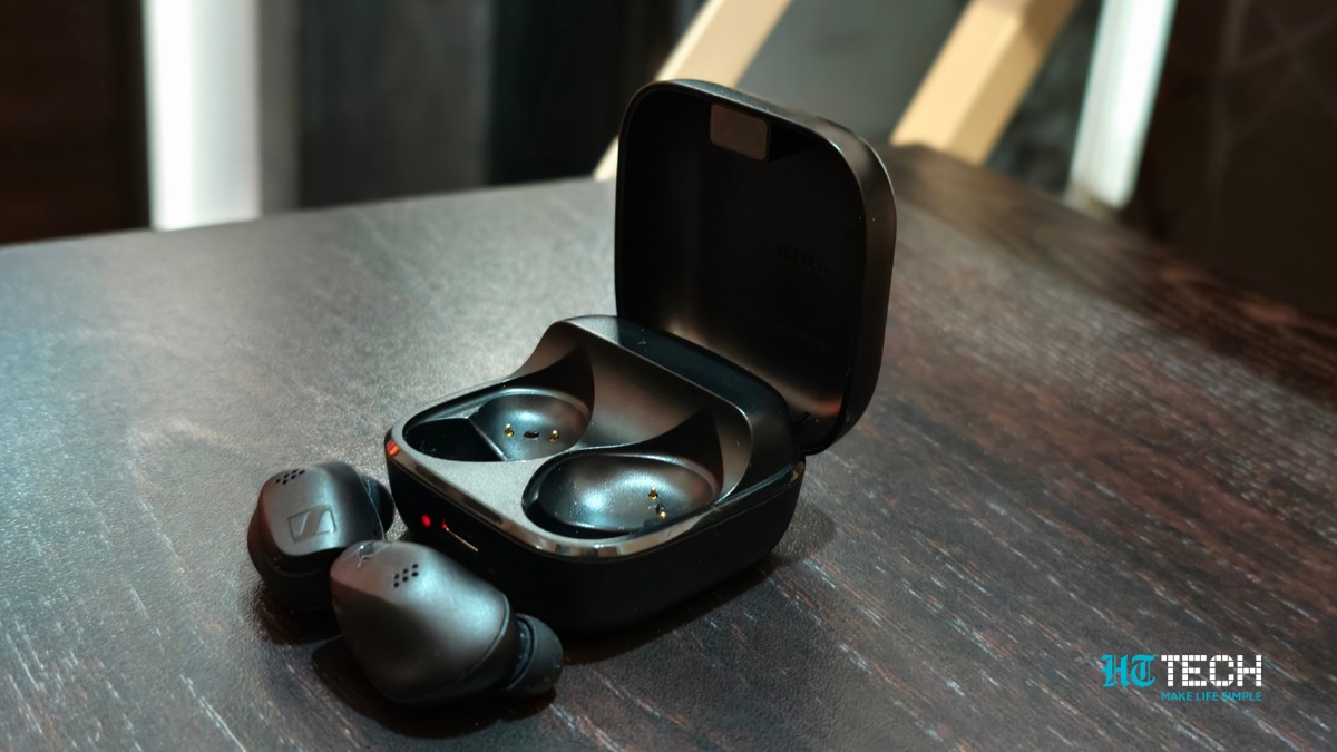 The Accentum True Wireless provides connectivity with Bluetooth 5.3 and a Qualcomm BT chip which keeps the connection break-free. Sennheiser Accentum True Wireless review