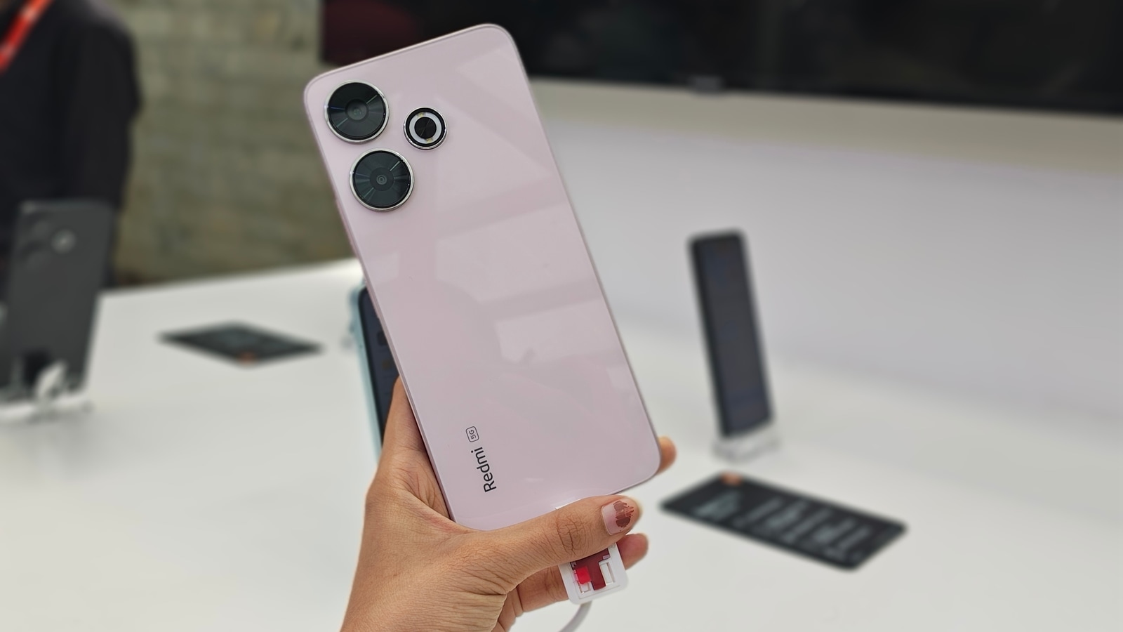 Redmi 13 5G debuts in India, offering a 6.79-inch display and Snapdragon 4 Gen 2 processor for Rs. 13,999. Redmi 13 5G with Snapdragon 4 Gen 2 launched in India