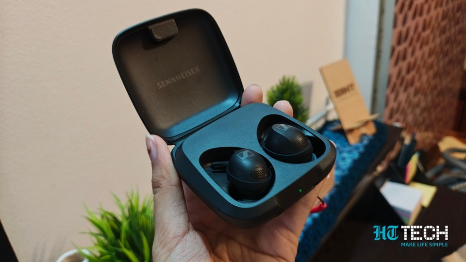 The Sennheiser Momentum Sport features a 10mm TrueResponse transducer.