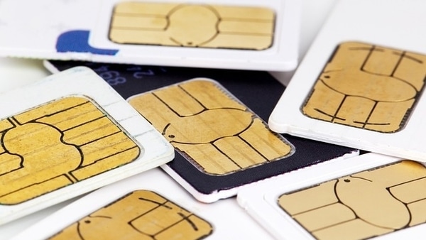 https://www.mobilemasala.com/tech-gadgets/Own-multiple-SIM-cards-You-may-land-in-big-trouble-Know-the-risks-of-owning-mobile-numbers-over-permissible-limit-i281693