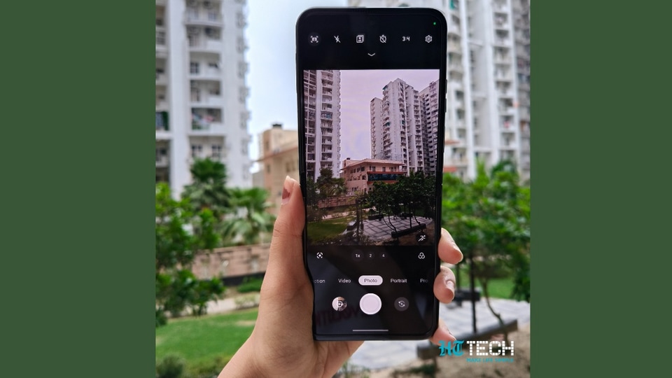 The Motorola Razr 50 Ultra comes with a dual camera setup including 50MP main camera.